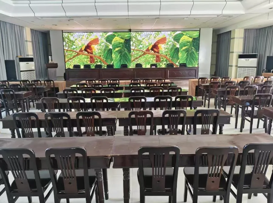 铜陵化学工业集团有限公司大会议室改造建设小间距LED显示屏